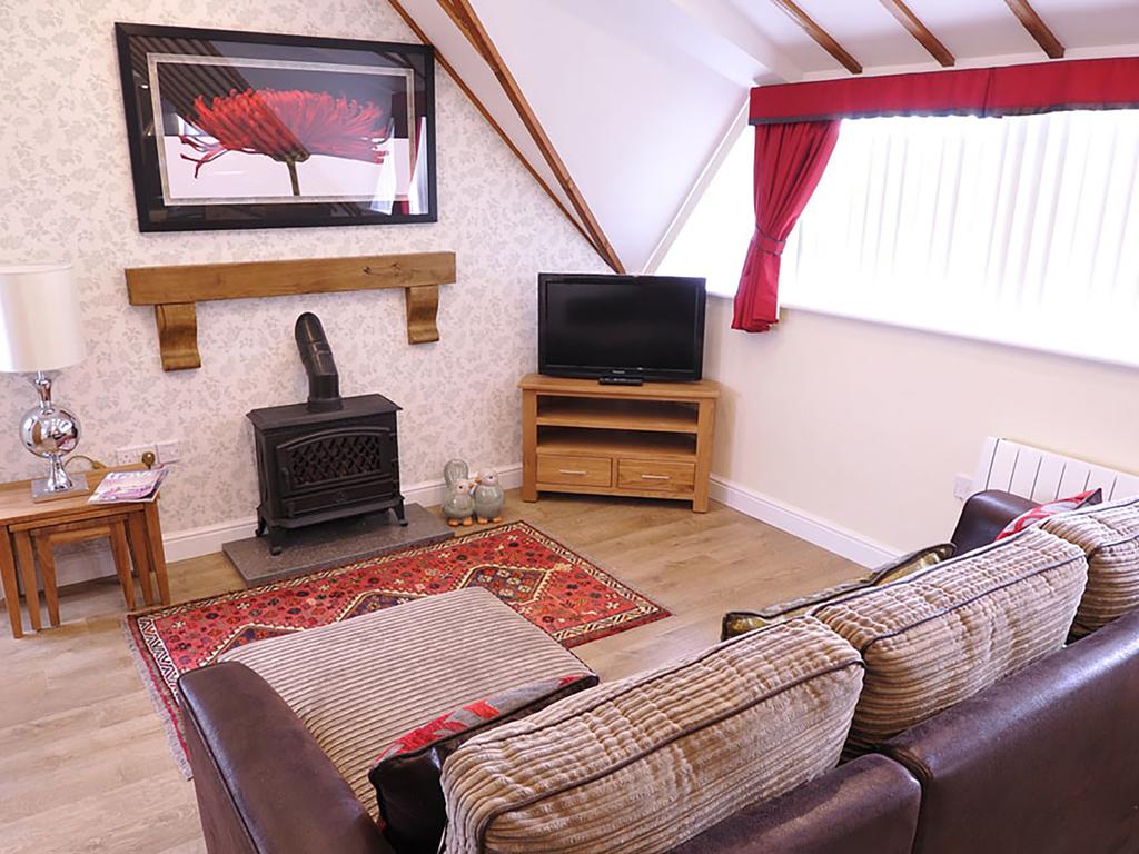 Tyn Towyn - Ty Melyn room 2